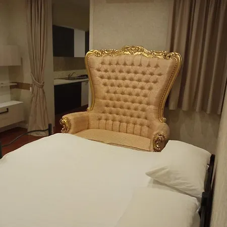 Magis Ac Magis Bedrooms Versilia 招待所 维亚雷焦