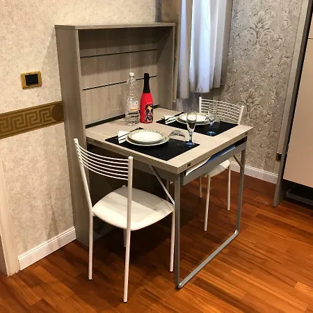 Magis Ac Magis Bedrooms Versilia 招待所